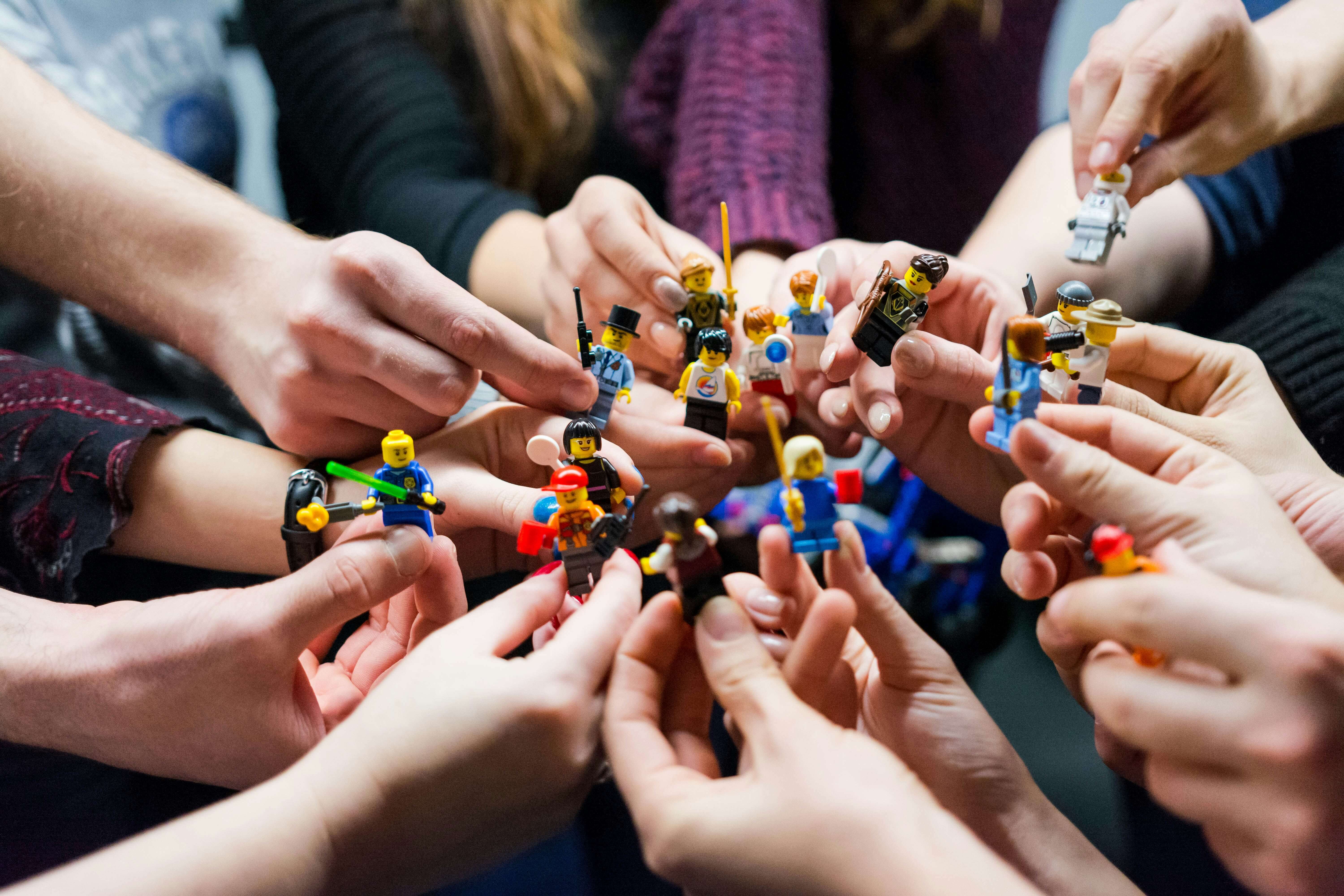 Crafty Friday Summer of Play: LEGO